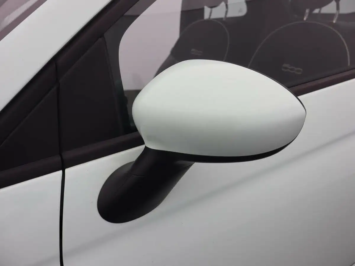 2021-fiat-500-10-lounge-big-14