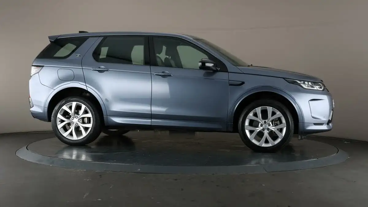 2022-land-rover-discovery-sport-20-d200-urban-edition-big-50