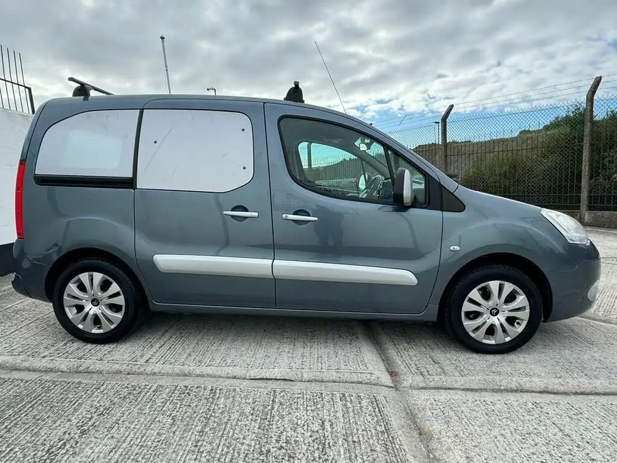 2012-citroen-berlingo-16td-multispace-plus-special-edition-big-6