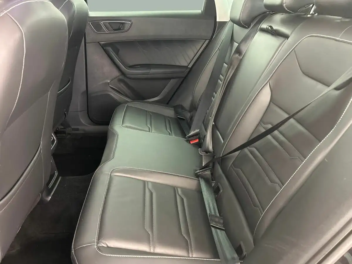2022-seat-ateca-20tdi-xperience-lux-150ps-st-dsg-4drive-big-32