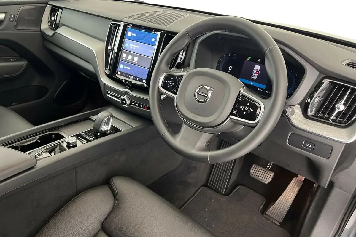 2024-volvo-xc60-20-b5-plus-big-9