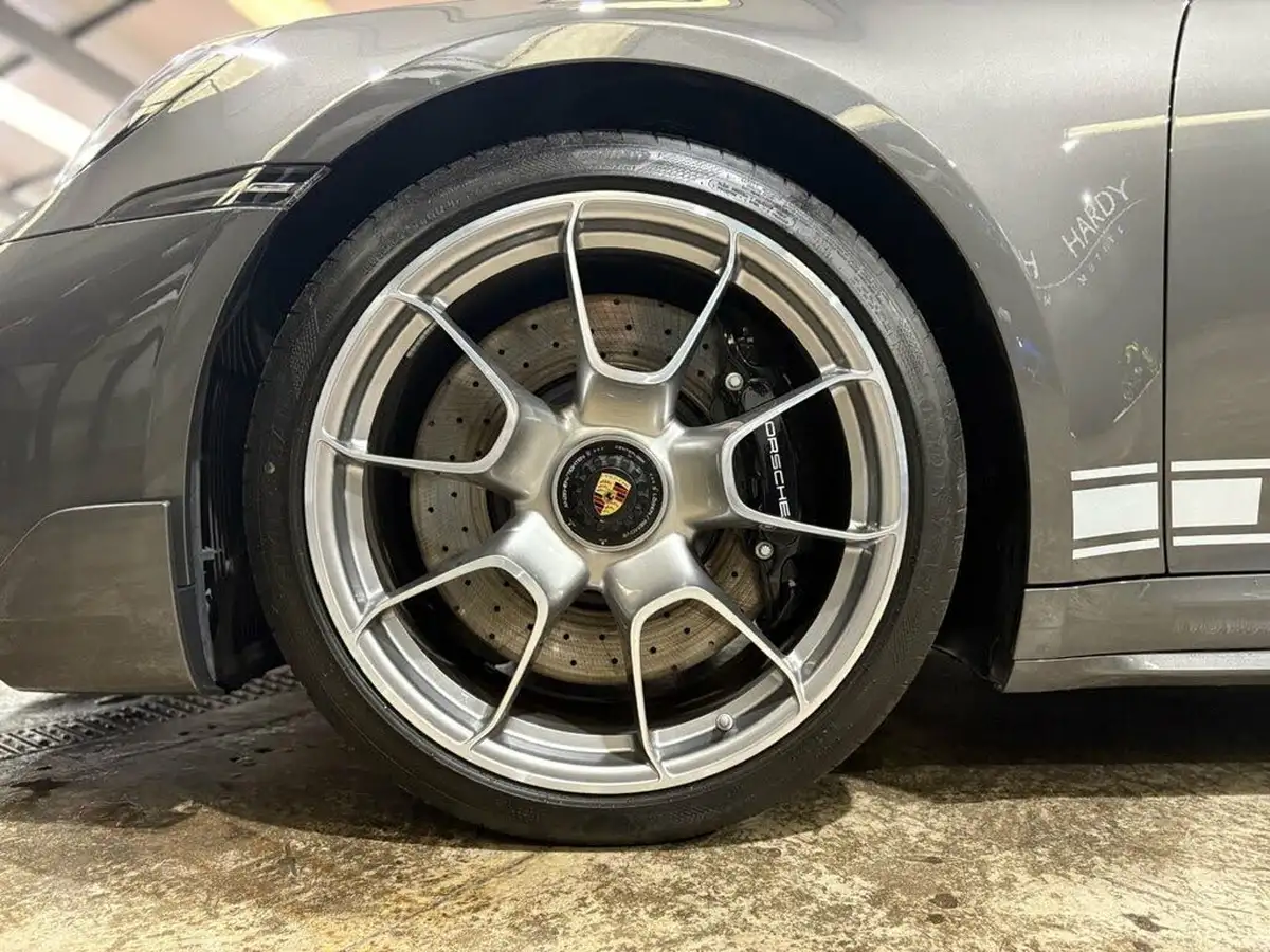 2024-porsche-911-38-turbo-coupe-big-41