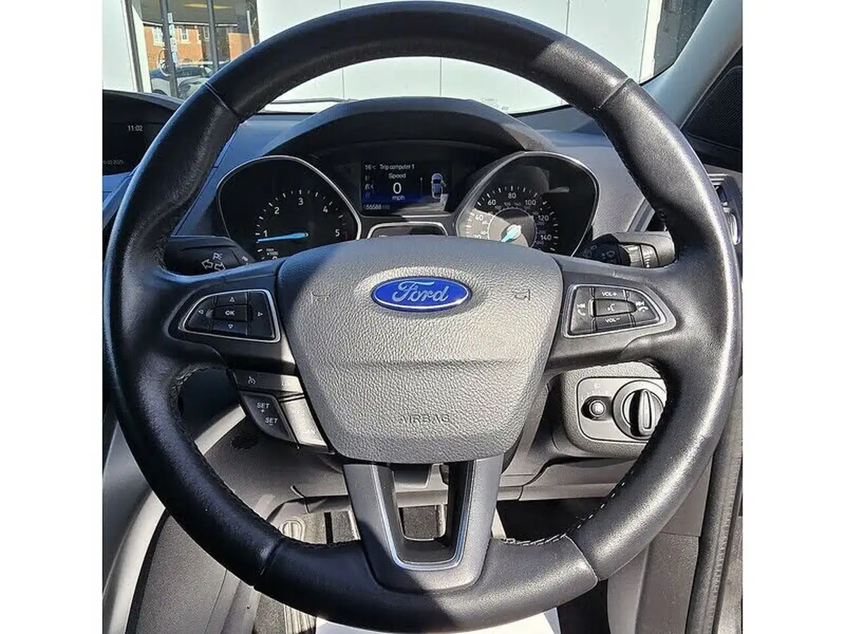 2016-ford-kuga-15tdci-zetec-big-21