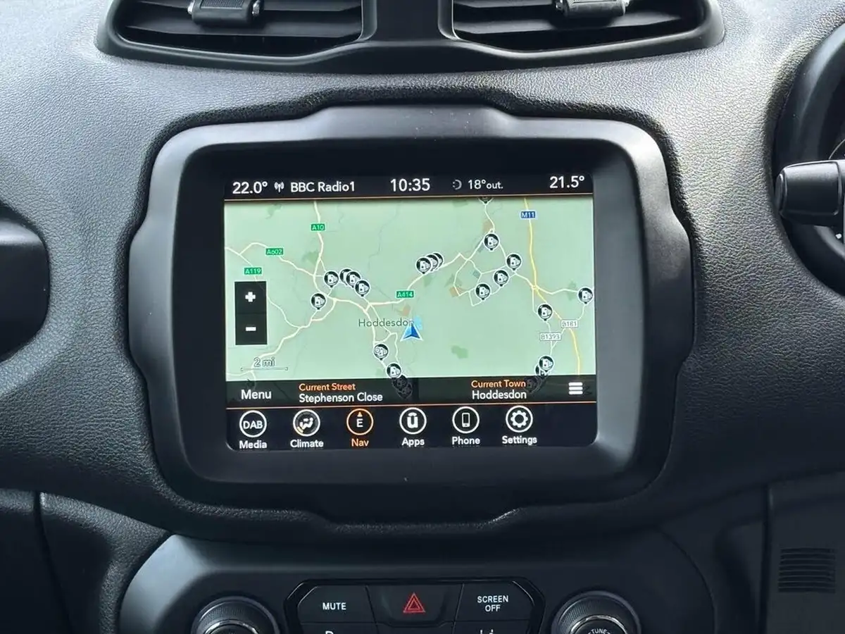2019-jeep-renegade-10-gse-longitude-big-17