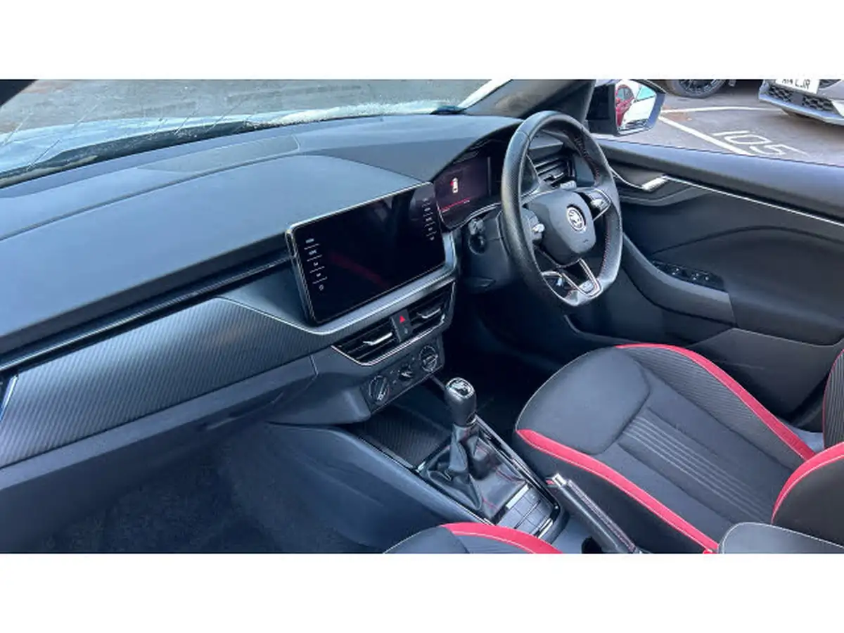 2022-skoda-kamiq-10-tsi-monte-carlo-109ps-big-8