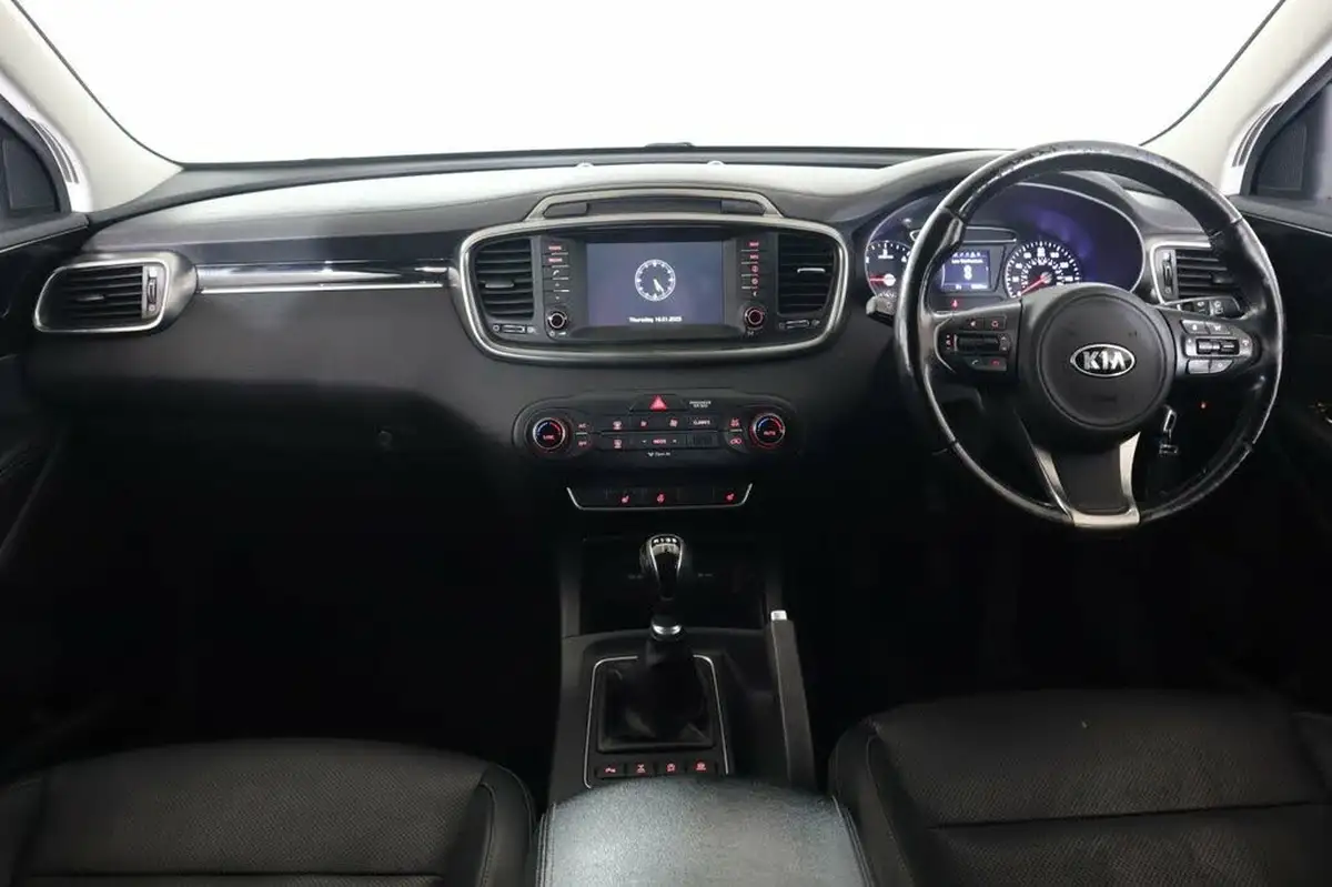 2015-kia-sorento-22-crdi-kx-2-197bhp-awd-isg-big-15