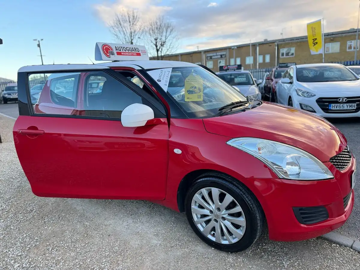 2013-suzuki-swift-12-sz3-93bhp-3d-big-34
