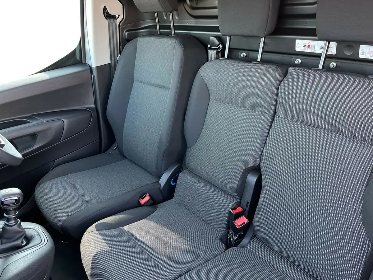 2024-peugeot-partner-15-bluehdi-professional-100pseu6d-big-8