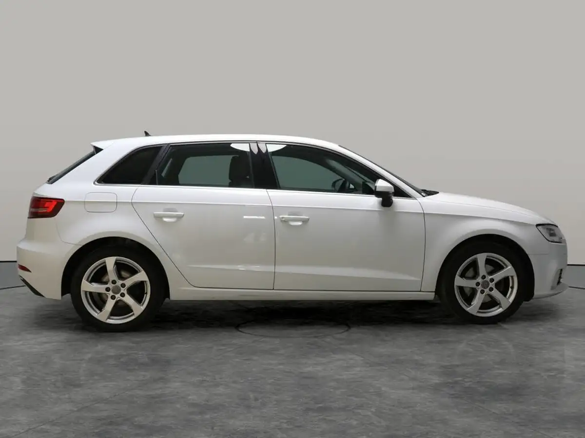 2019-audi-a3-15-35-tfsi-cod-sportback-5d-big-7