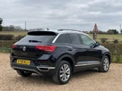 2018-volkswagen-t-roc-10-tsi-design-small-7