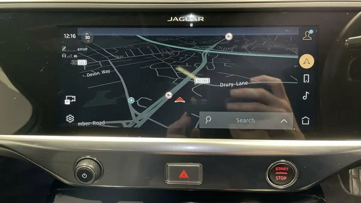 2022-jaguar-i-pace-ev400-black-big-19