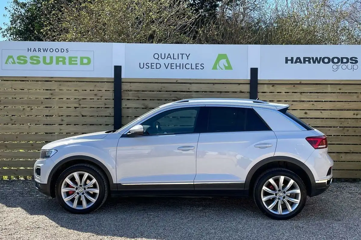 2018-volkswagen-t-roc-15-tsi-se-big-10