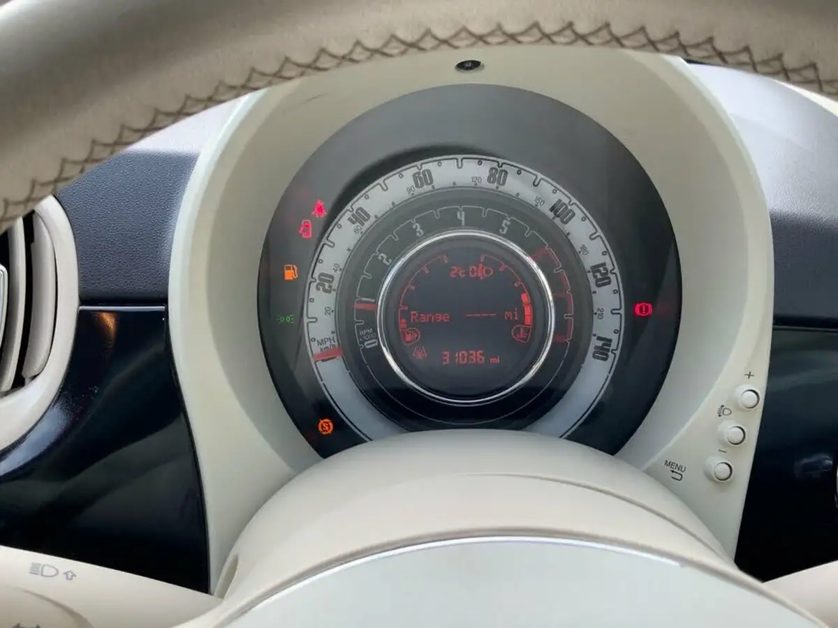 2018-fiat-500-12-lounge-big-33