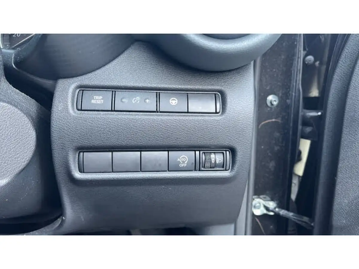 2021-nissan-juke-10-dig-t-tekna-big-28