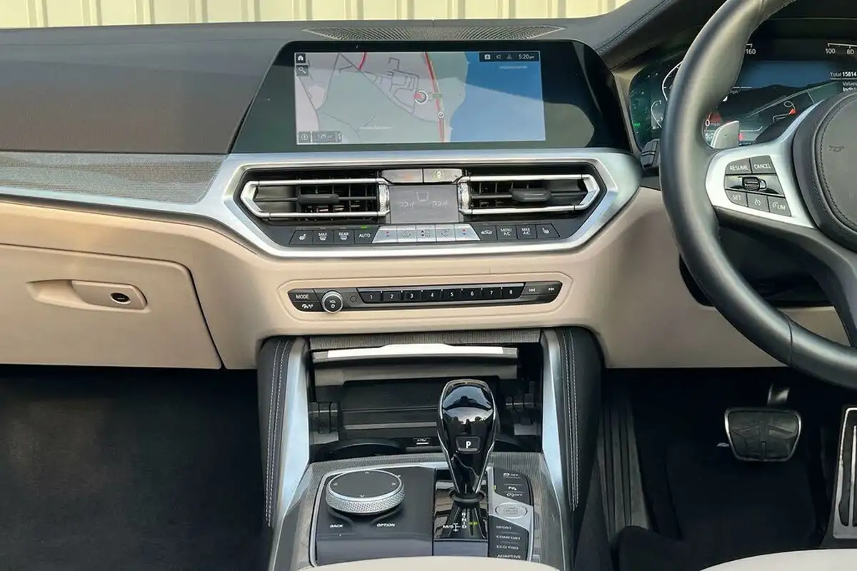 2022-bmw-4-series-20-420i-m-sport-pro-edition-convertible-2d-big-34