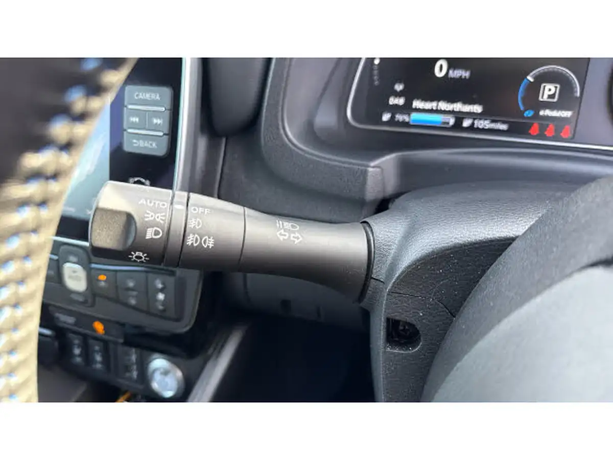2023-nissan-leaf-e-tekna-39kwh-big-37
