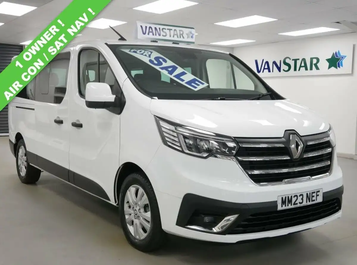 2023-renault-trafic-passenger-20-blue-dci-ll30-170-sport-big-10