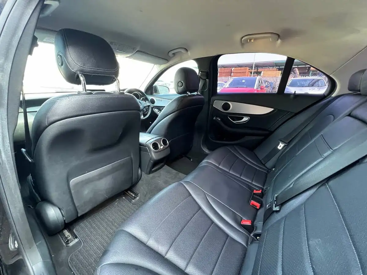 2015-mercedes-benz-c-class-21cdi-c250-sport-ss-saloon-4d-big-62