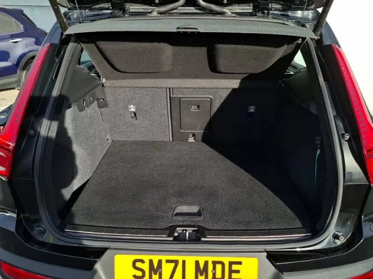 2022-volvo-xc40-15-t4-inscription-big-7