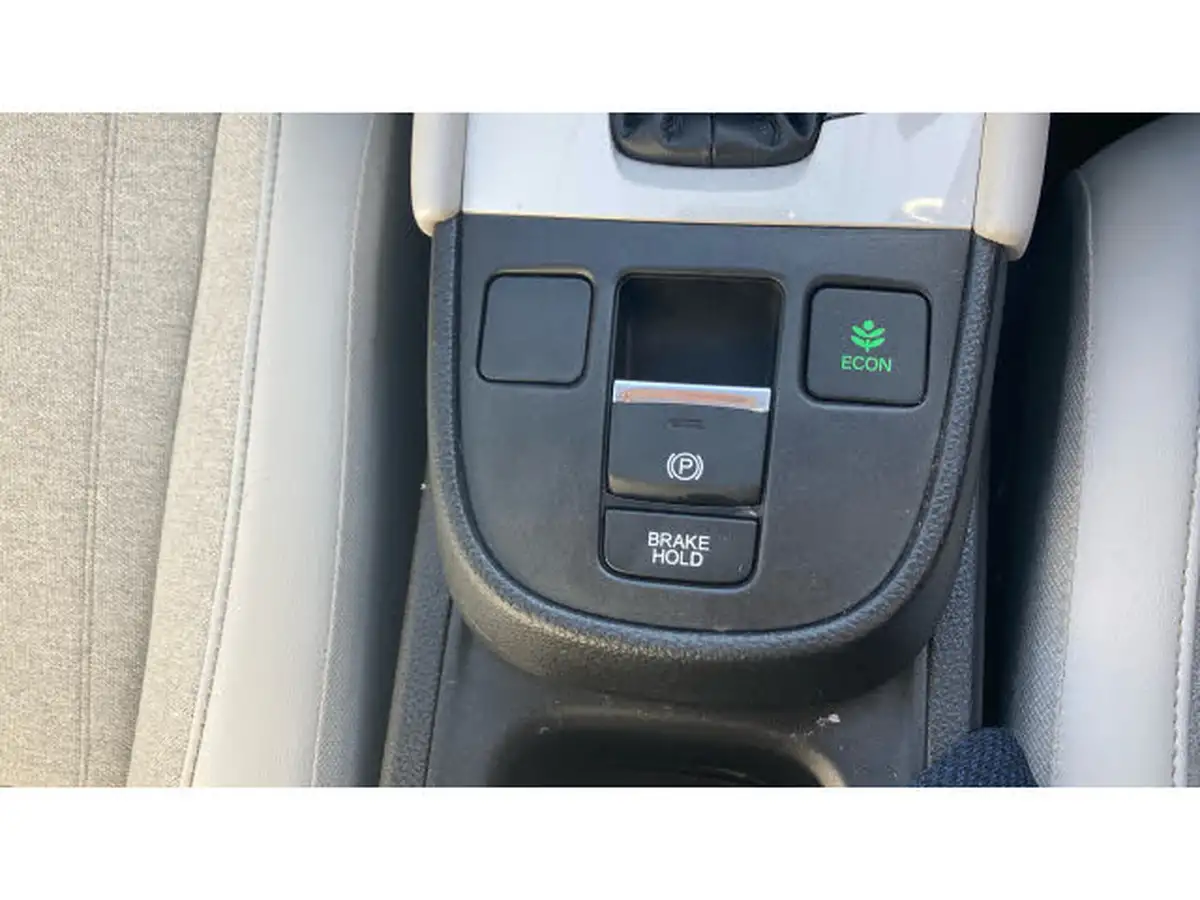 2022-honda-jazz-15-i-mmd-ex-107ps-big-27
