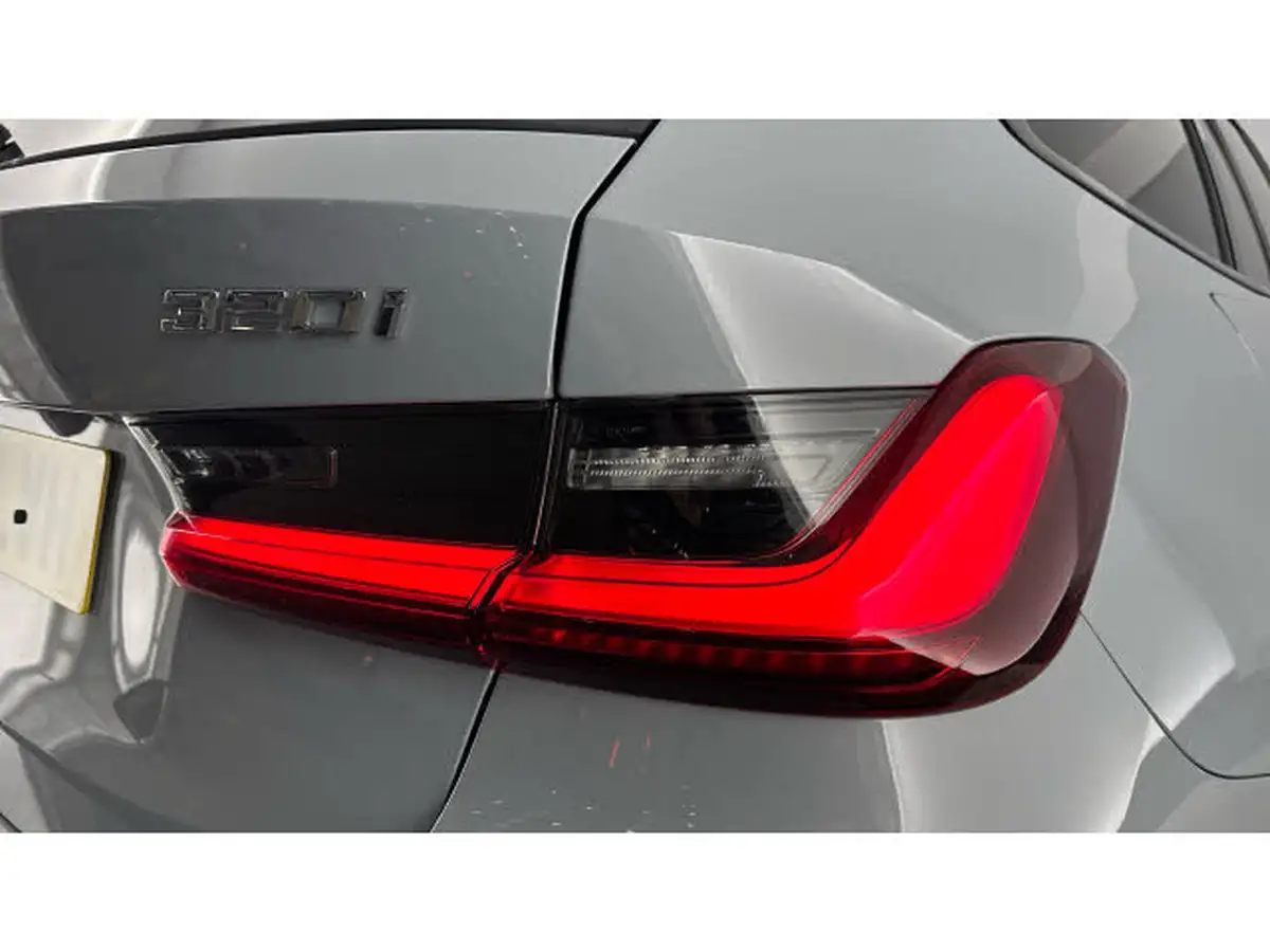 2024-bmw-3-series-20-320i-m-sport-touring-5d-big-24