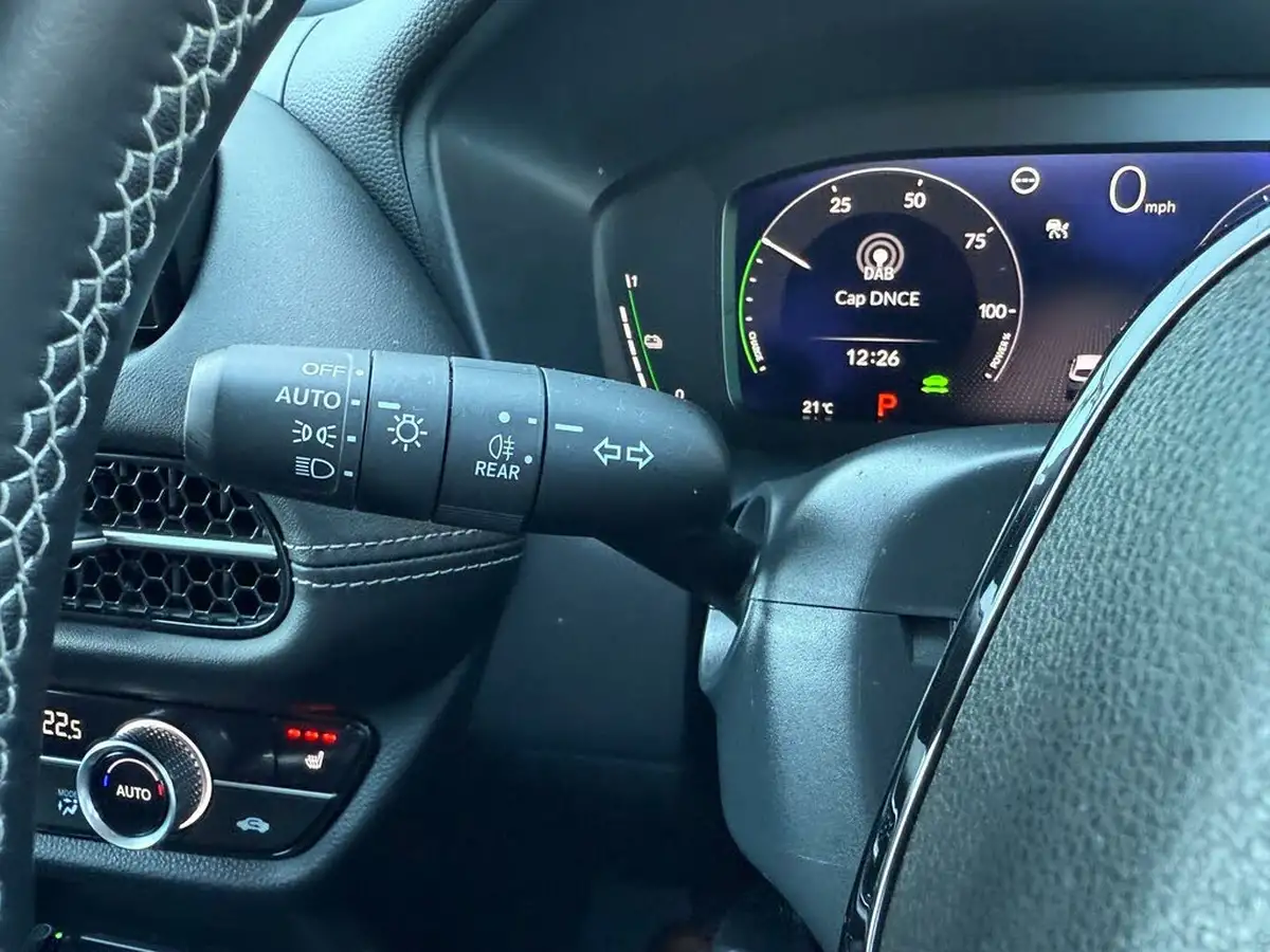 2023-honda-zr-v-20-i-mmd-sport-big-52