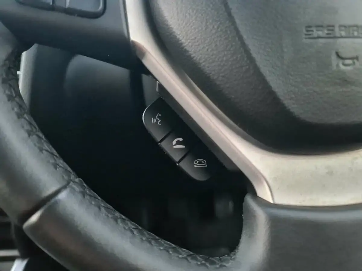 2019-suzuki-vitara-14-boosterjet-sz-t-big-18