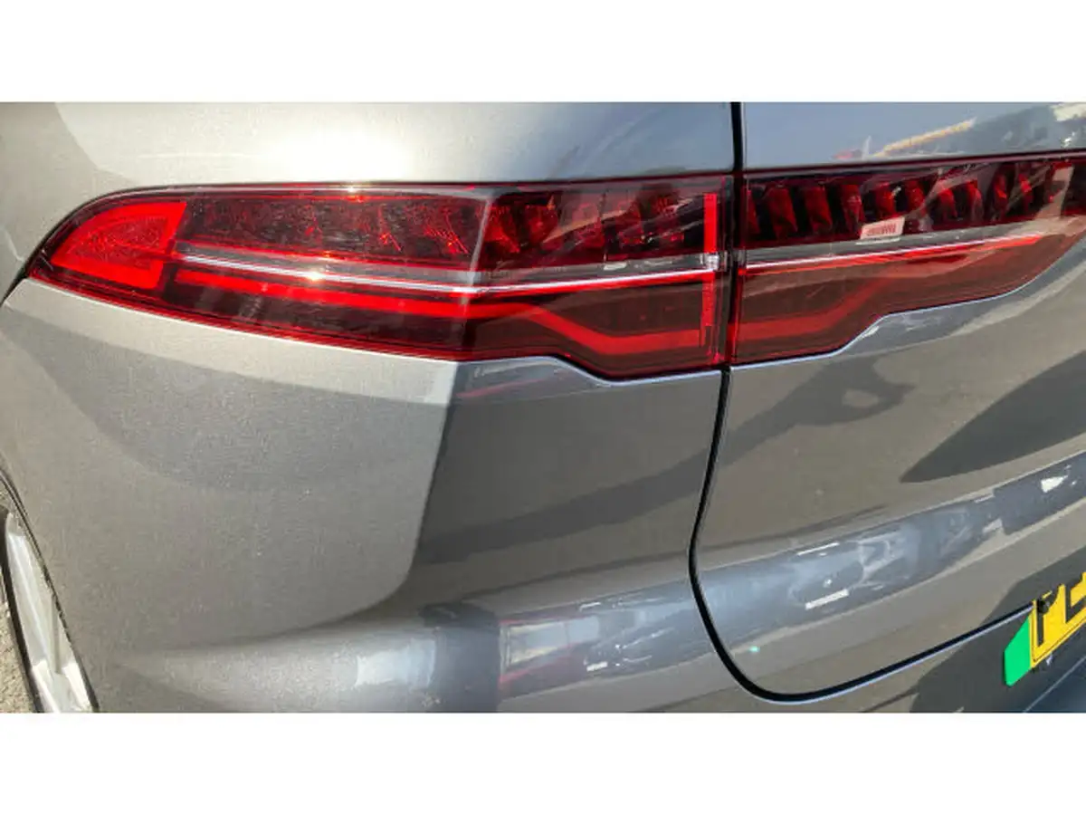 2018-jaguar-i-pace-ev400-se-big-18