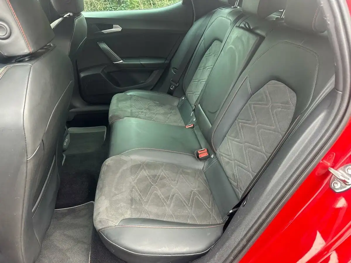 2021-seat-leon-15-etsi-fr-sport-hatchback-big-12