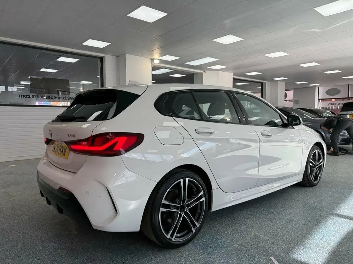 2021-bmw-1-series-15-118i-m-sport-lcp-big-2