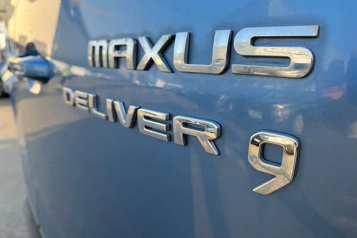 2021-maxus-deliver-9-big-18