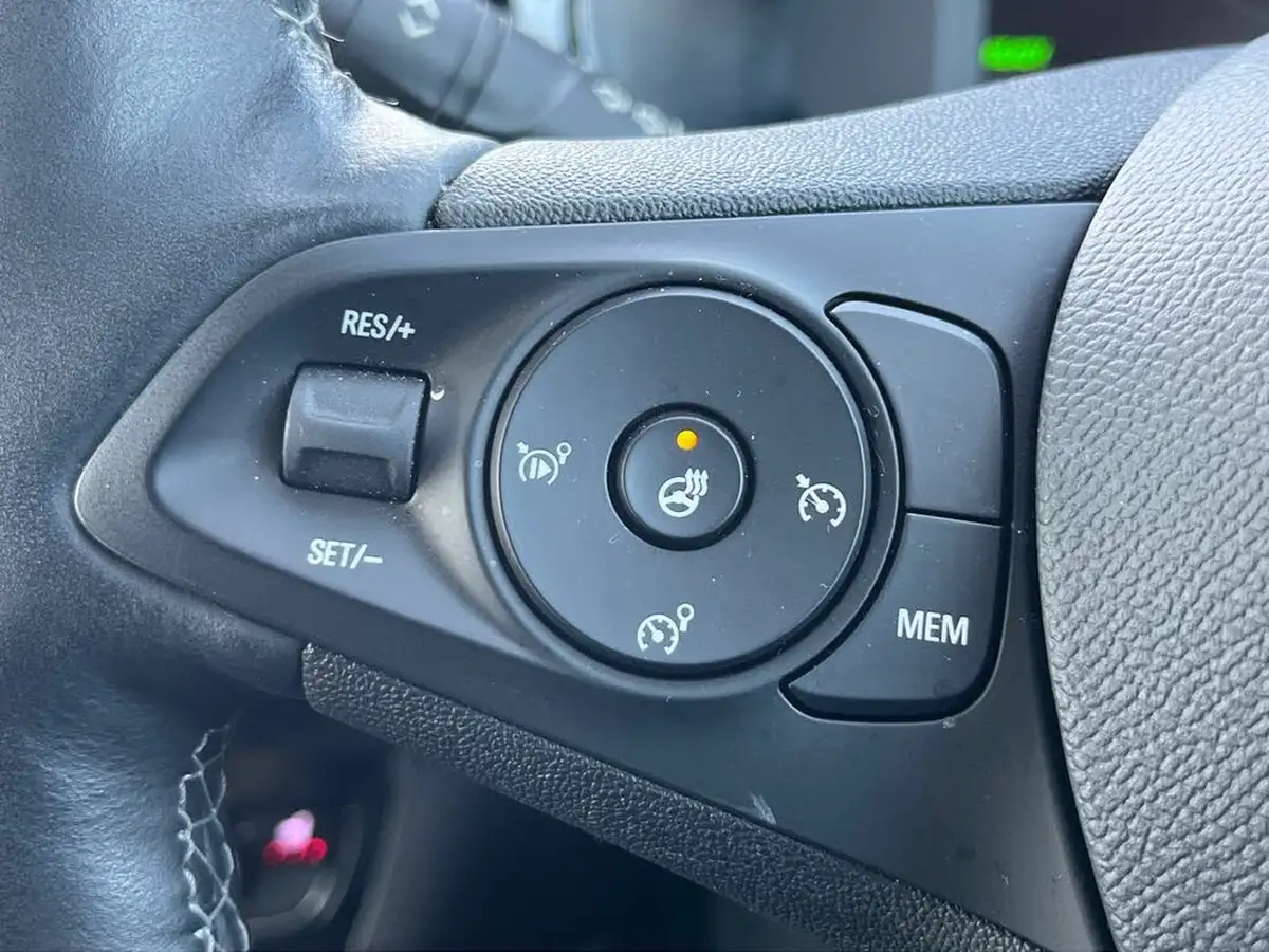 2020-vauxhall-corsa-e-elite-nav-74kw-big-25