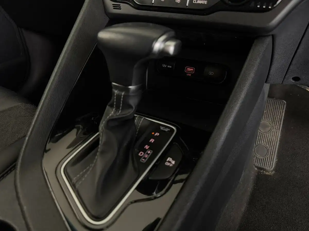 2021-kia-niro-16-gdi-2-big-28