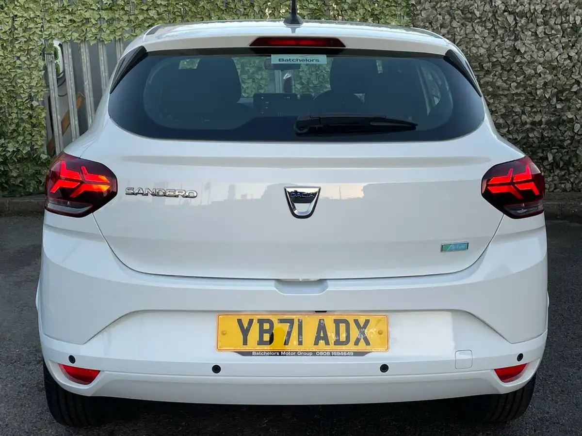 2022-dacia-sandero-10-tce-comfort-90bhp-big-3