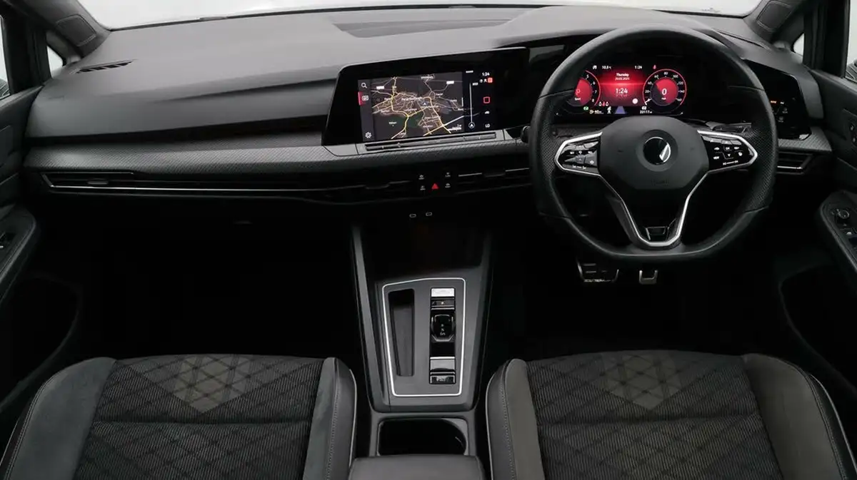 2021-volkswagen-golf-15-etsi-r-line-150ps-hatchback-big-13