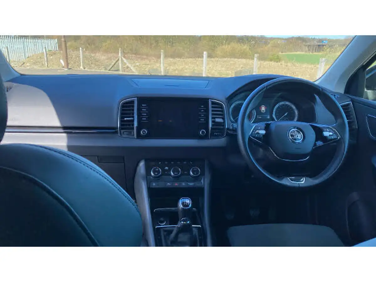 2021-skoda-karoq-15-tsi-se-l-big-9