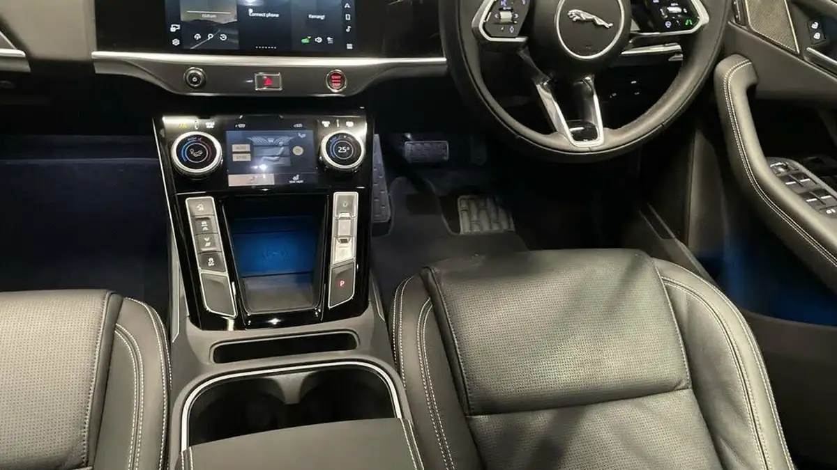 2024-jaguar-i-pace-ev400-r-dynamic-se-black-big-14