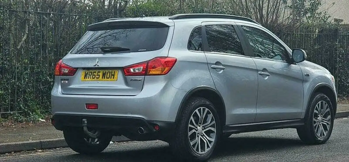 2015-mitsubishi-asx-22di-d-zc-h-big-10