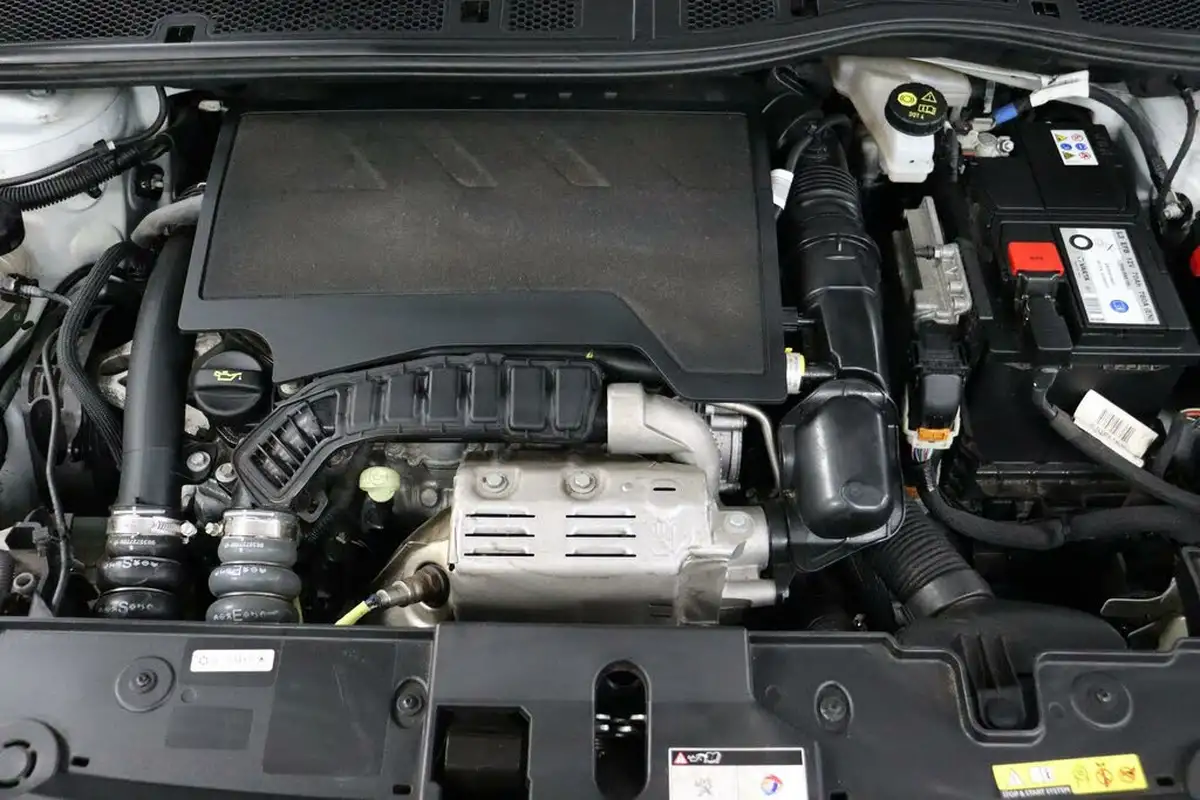 2021-peugeot-208-12-puretech-allure-premium-100bhp-big-39