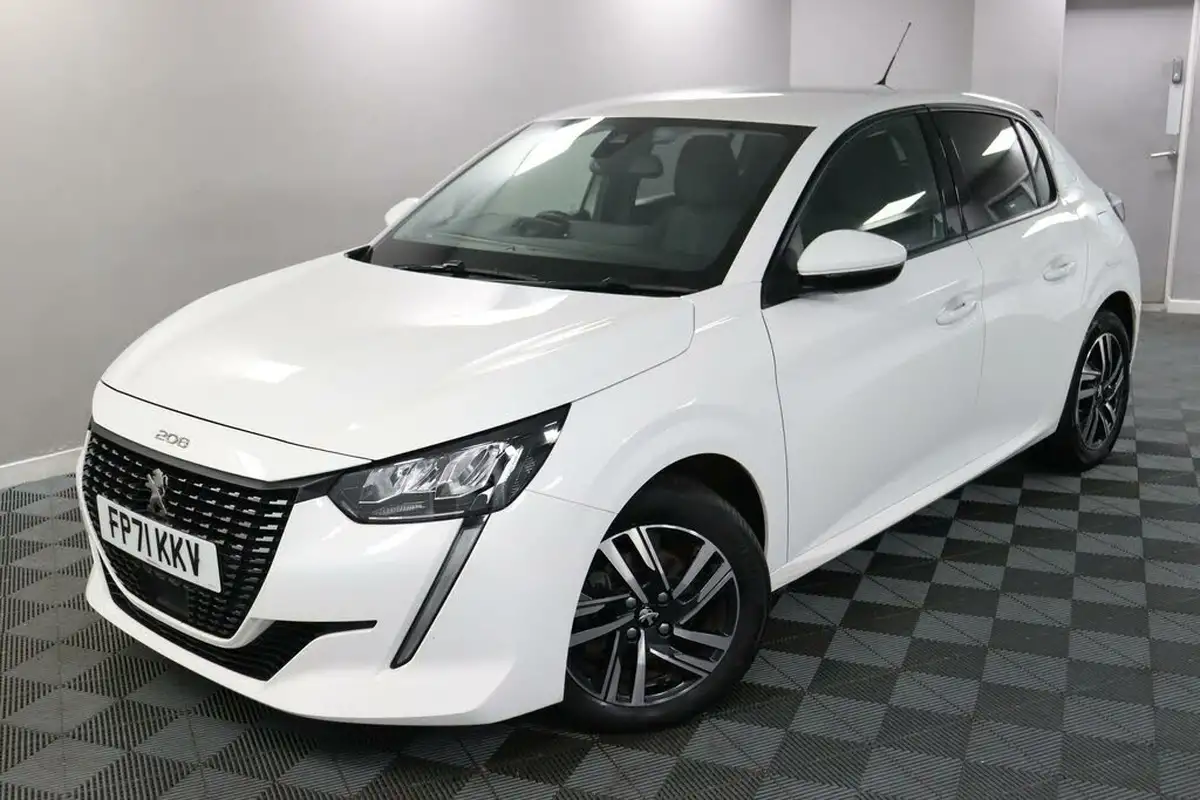 2021-peugeot-208-12-puretech-allure-premium-100bhp-big-15