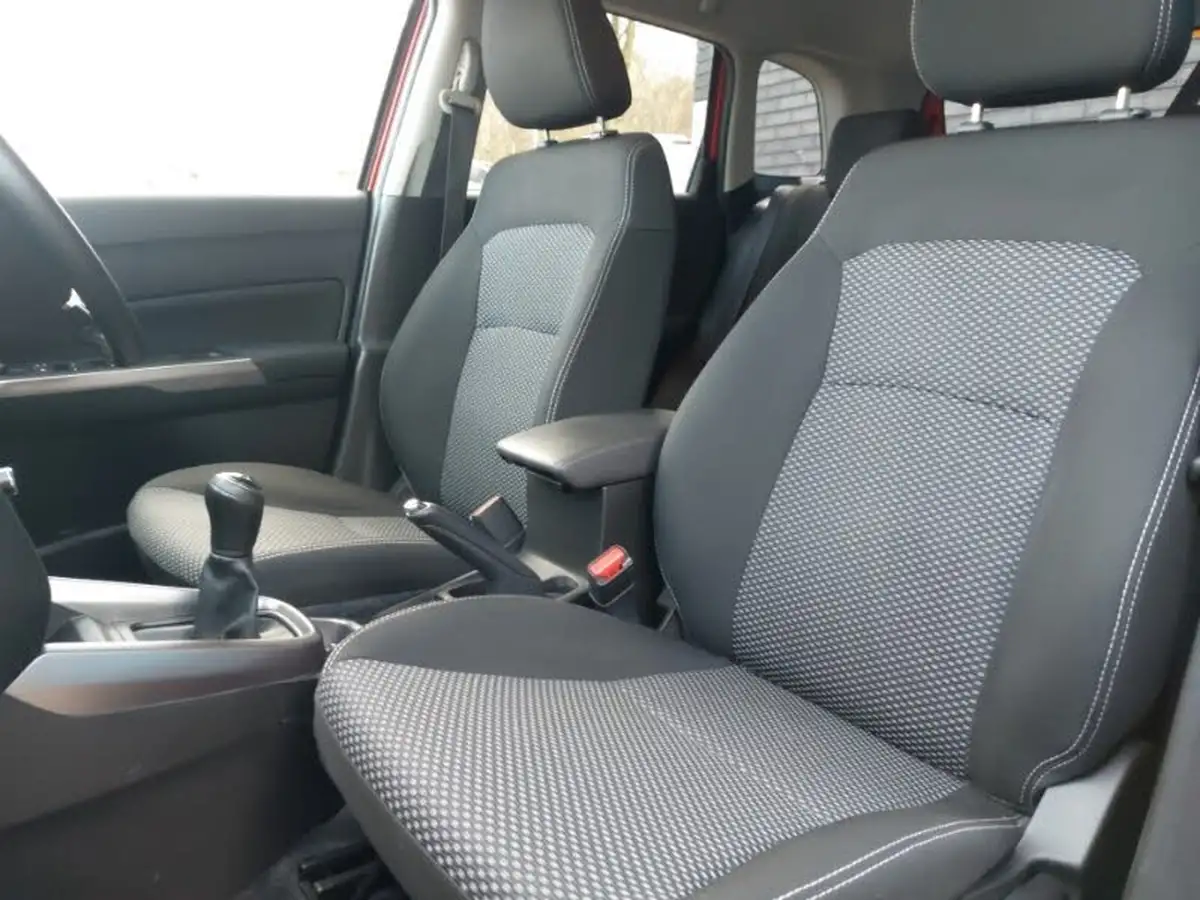 2019-suzuki-vitara-10-boosterjet-sz-t-big-11