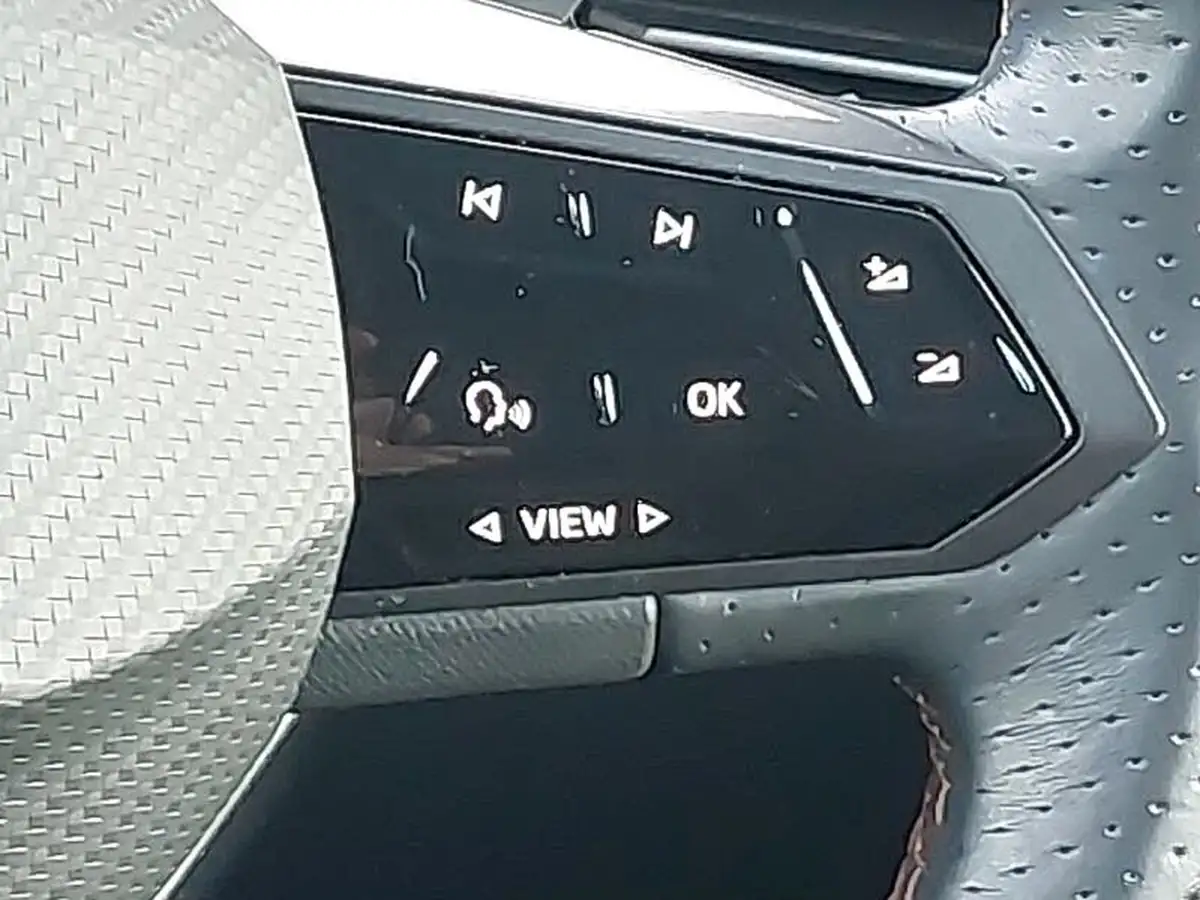 2022-cupra-born-e-v1-big-9