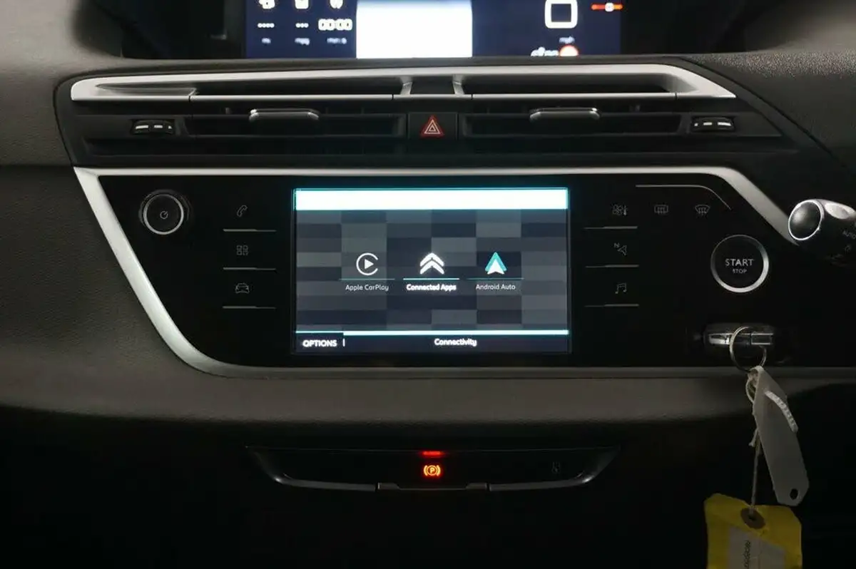 2021-citroen-grand-c4-spacetourer-12-puretech-sense-eat8-big-14
