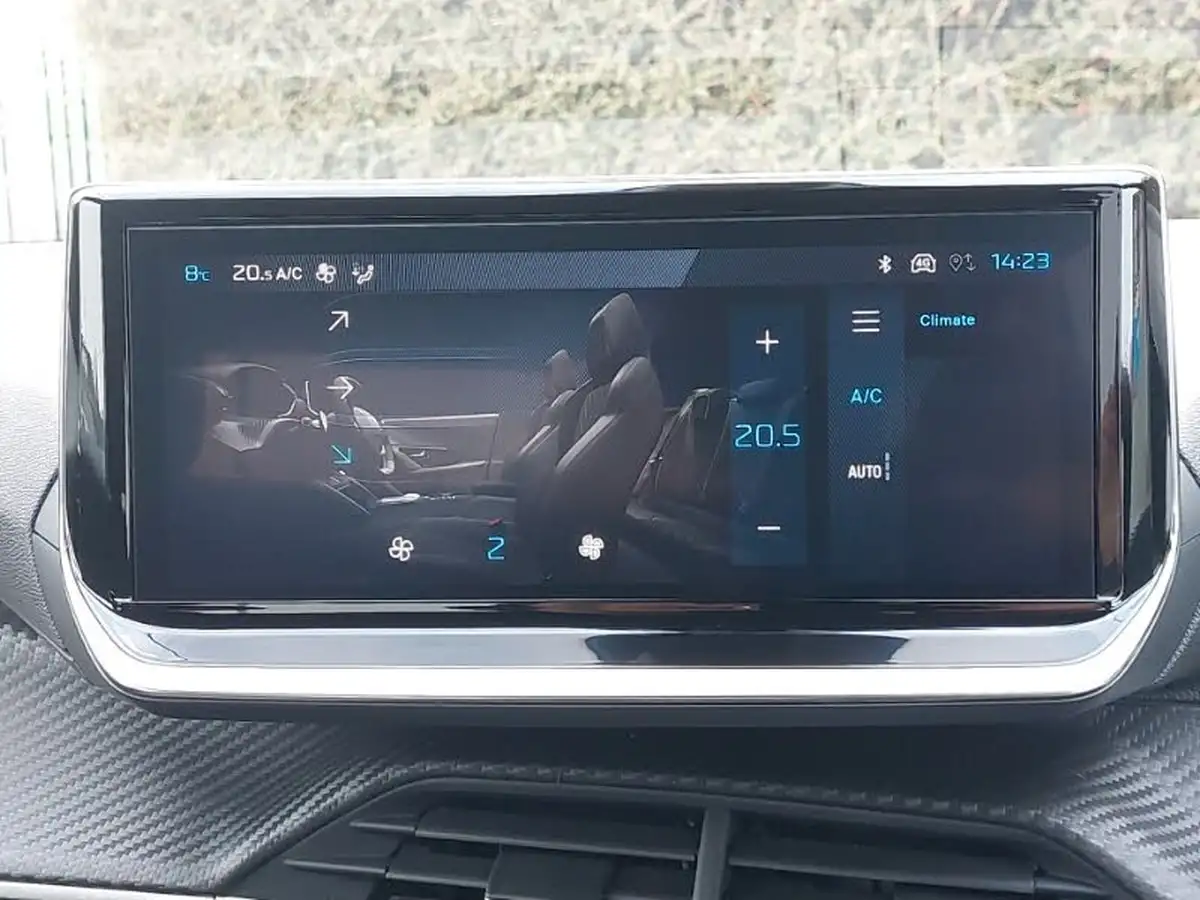 2024-peugeot-2008-suv-12-puretech-allure-130ps-big-14