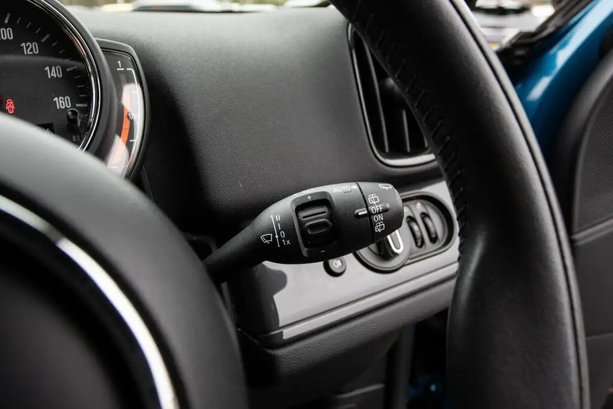 2019-mini-countryman-15-cooper-classic-auto-big-19