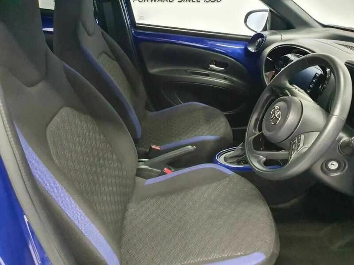 2022-toyota-aygo-x-10-vvt-i-edge-cvt-big-11