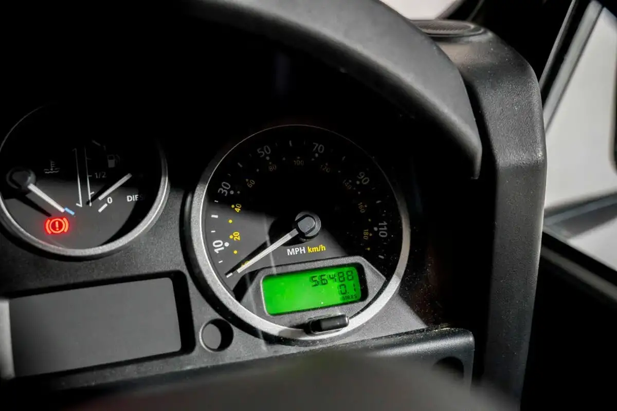 2016-land-rover-110-defender-22td-xs-22i-station-wagon-5-drs-big-23