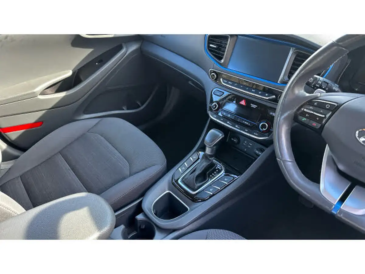 2018-hyundai-ioniq-16-gdi-premium-hybrid-big-13