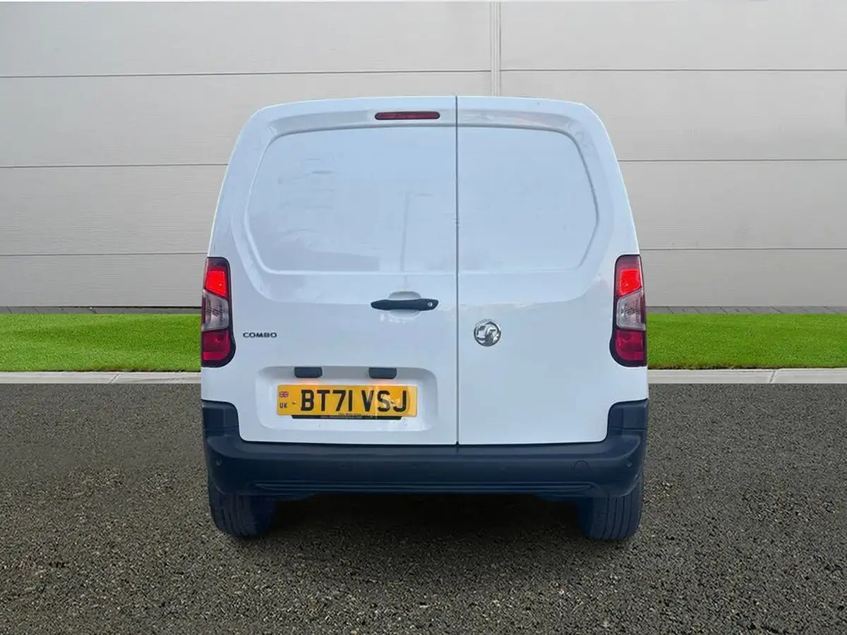 2021-vauxhall-combo-15cdti-dynamic-2300-100pseu6dt-l1h1-panel-big-5