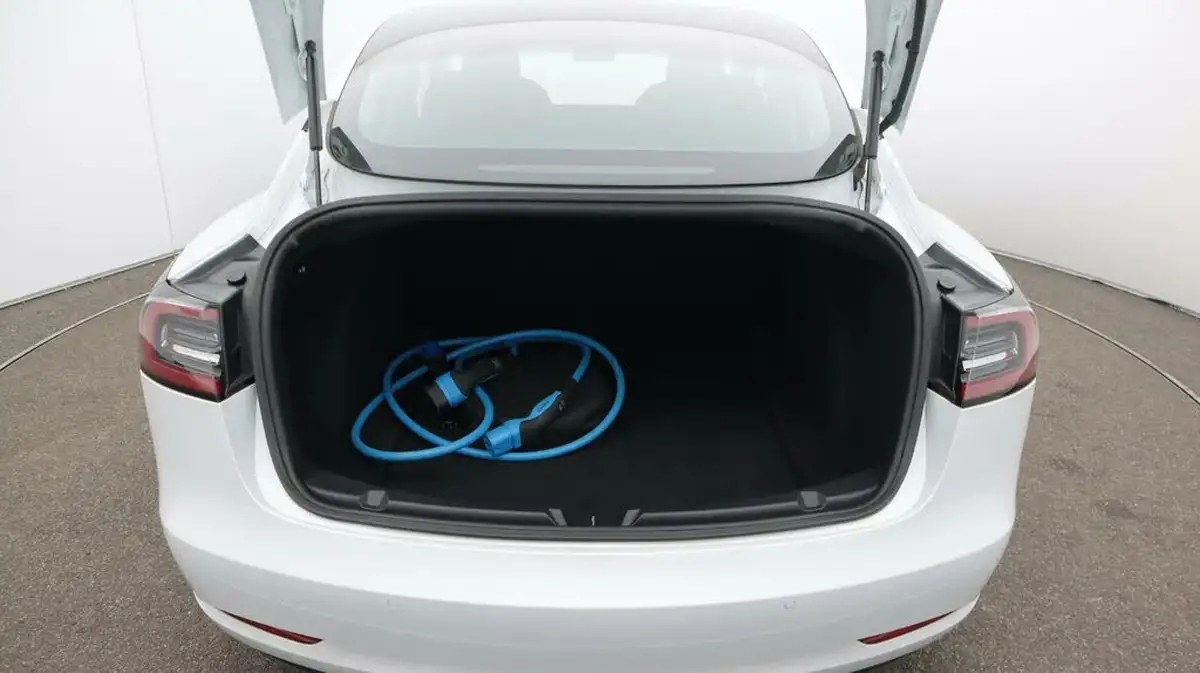 2019-tesla-model-3-e-standard-plus-big-17
